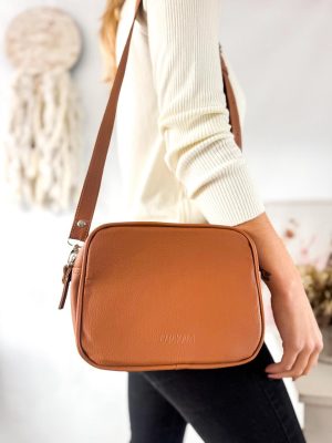 Cartera Bruna